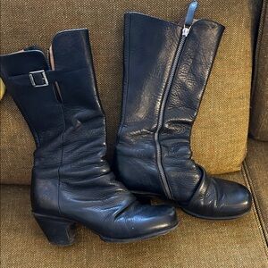 John Fluevog Black Leather Heeled Boots fits like W10